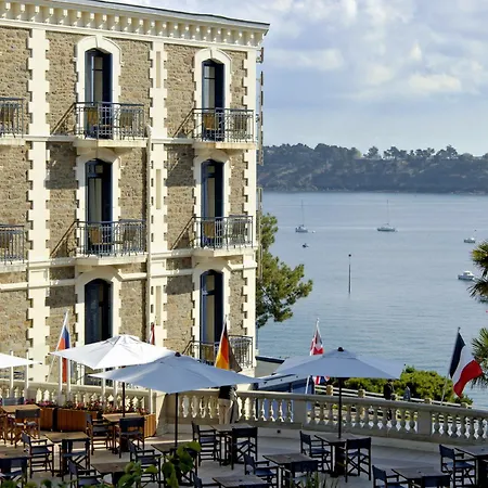 Hotel Barrière Le Grand 5*